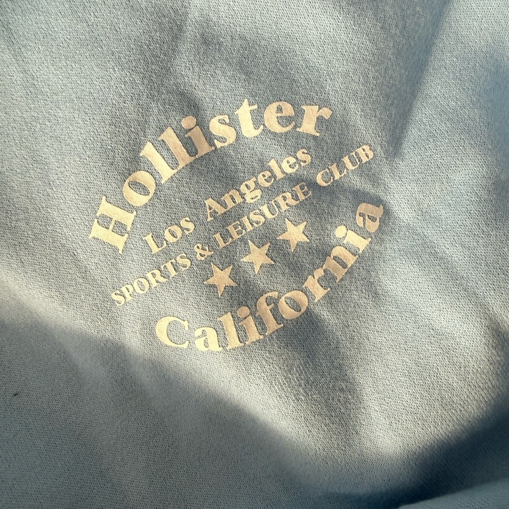 Hollister Baby blue Crop Sweatshirt Size Medium - Picture 7 of 8